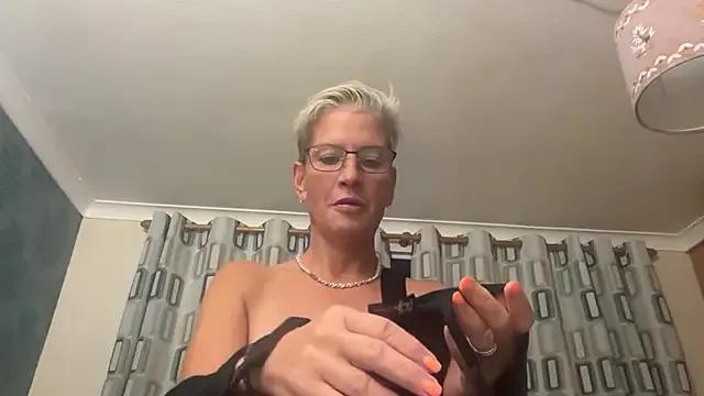 JennyHazel1 from StripChat