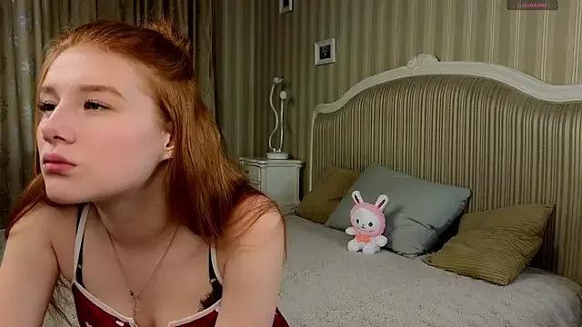 Juuulia_ from StripChat