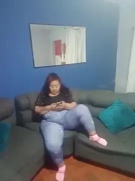 Kelly_greys from StripChat