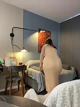Kiss_My_Body from StripChat