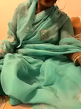 Kissing_Couple from StripChat