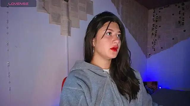 Kisstarxxx from StripChat