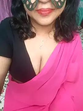 Laaly_Sona from StripChat