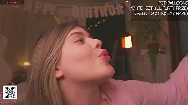 Lana_rosy from StripChat