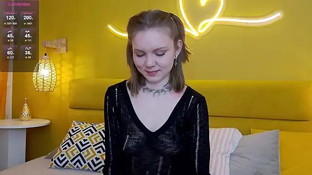 Lessysweety from StripChat