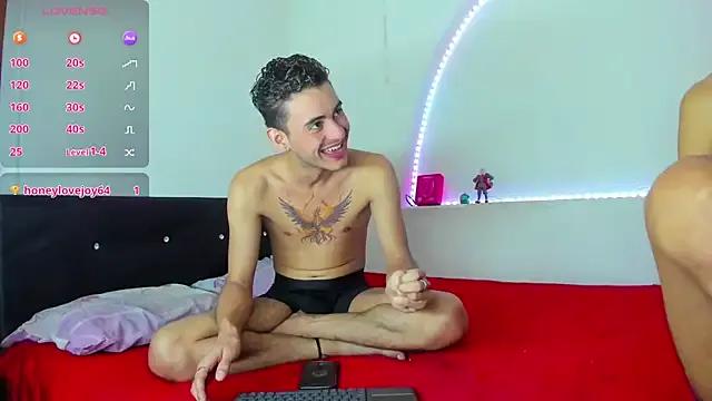 Liaam_mendoza from StripChat