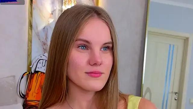 Lili_Lohan from StripChat