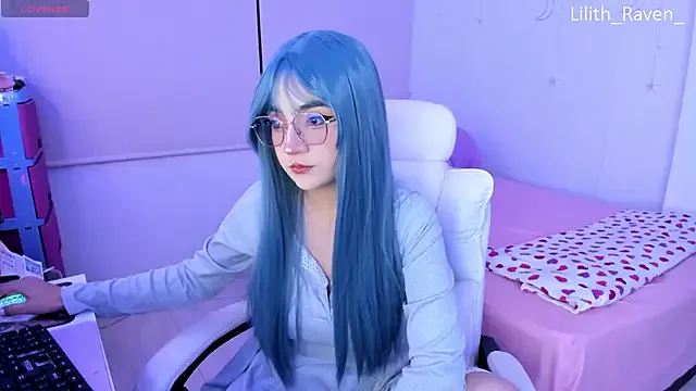 Lilith_Raven_ from StripChat