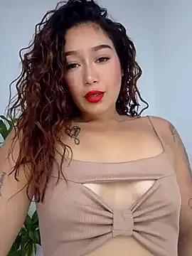 LilithAmber11 from StripChat