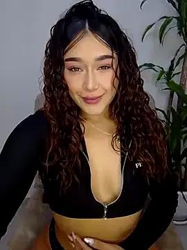 LilithAmber11 from StripChat