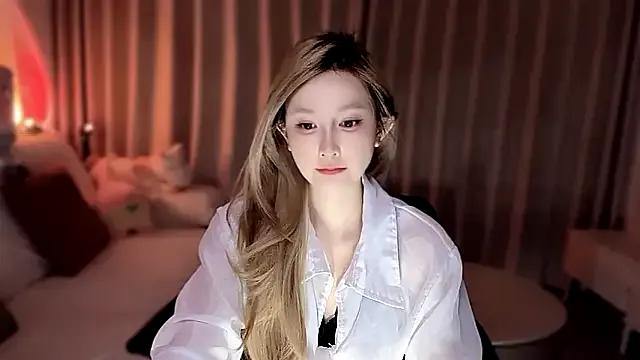 LILIya_11 from StripChat