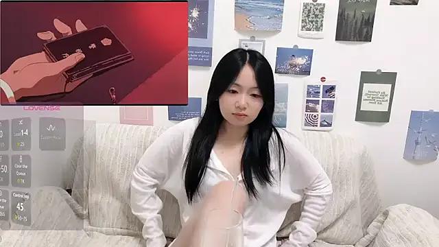 LiLiYbaby from StripChat