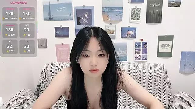 LiLiYbaby from StripChat