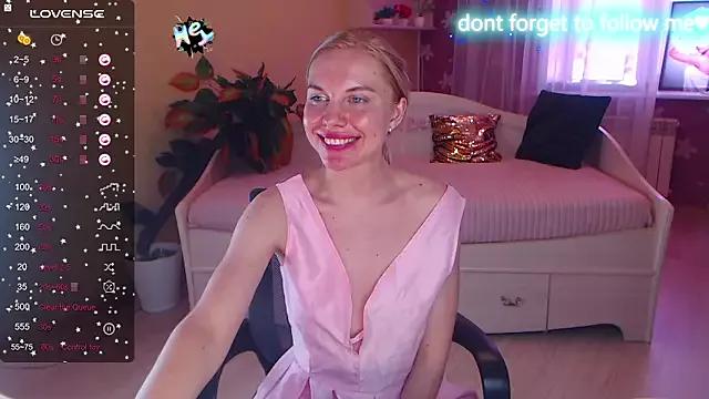 LiSinDoll from StripChat