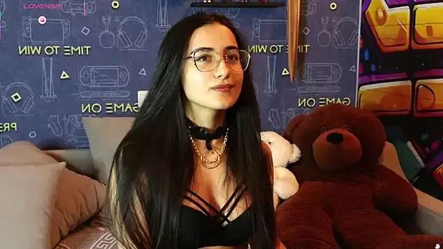 LittleX_Angel from StripChat