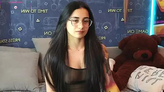 LittleX_Angel from StripChat