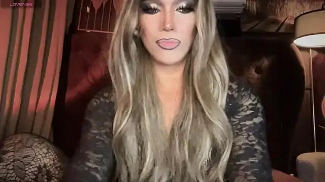 Lo_la_69 from StripChat