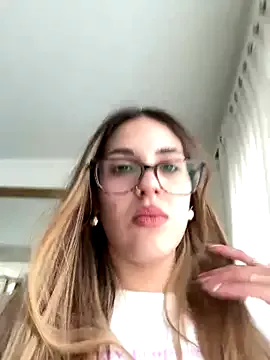 Lolykush from StripChat