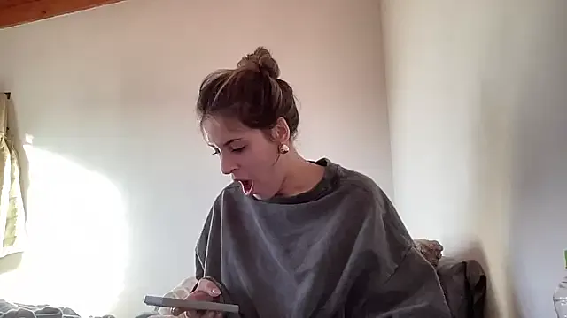 Lolykush from StripChat