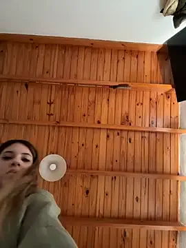 Lolykush from StripChat