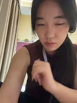 Luluya1314 from StripChat