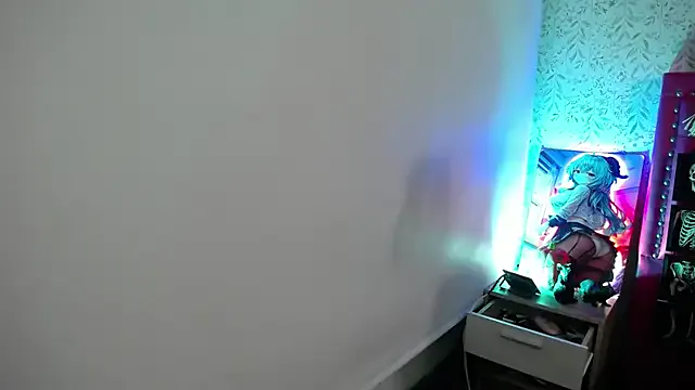 Luly_pink from StripChat