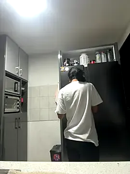 Lynn9000 from StripChat