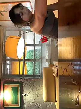 Lynn9000 from StripChat