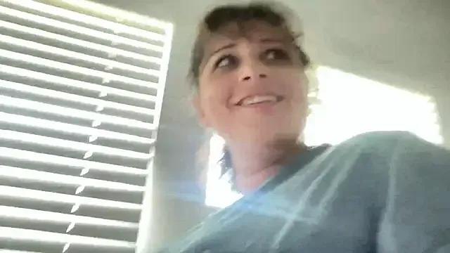 Maddiliz from StripChat