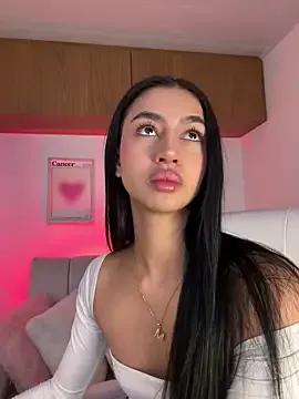 Maddy_bronw_ from StripChat