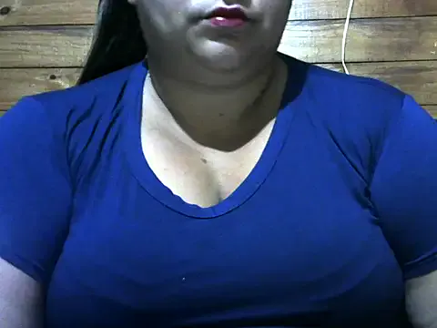 MARRENTINHA34 from StripChat