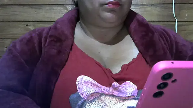 MARRENTINHA34 from StripChat