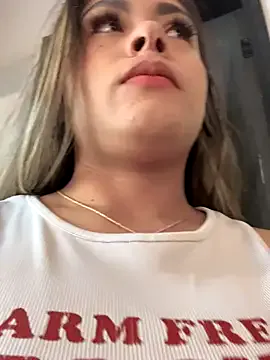 MayaMoanXXX from StripChat