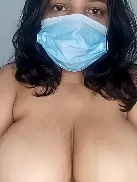 Mazzakiinn from StripChat