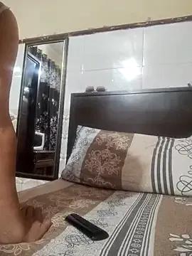 Meenu_bhabhi547 from StripChat