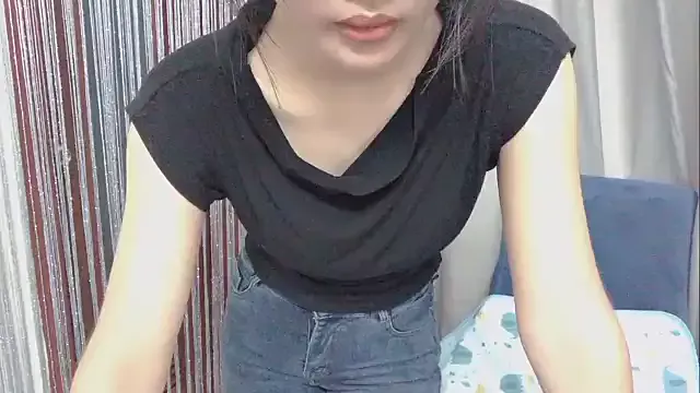 Miixue3 from StripChat
