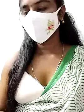 Mini-queen from StripChat