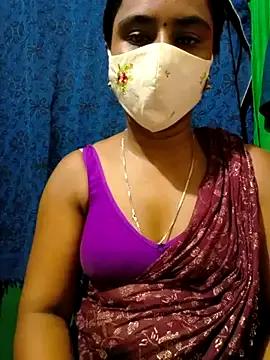 Mini-queen from StripChat