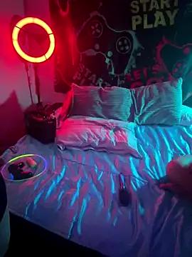 MiniMonroe from StripChat