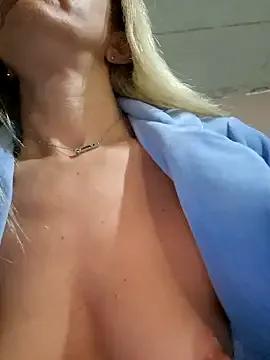 Miss____Mia_ from StripChat