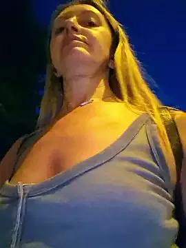 Miss____Mia_ from StripChat