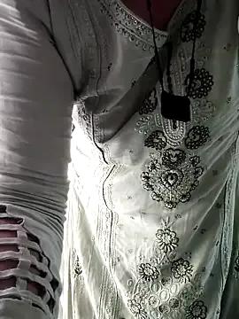 Miss_lellela from StripChat