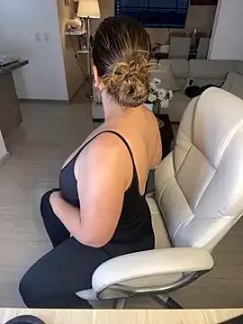 Miss_sinner from StripChat