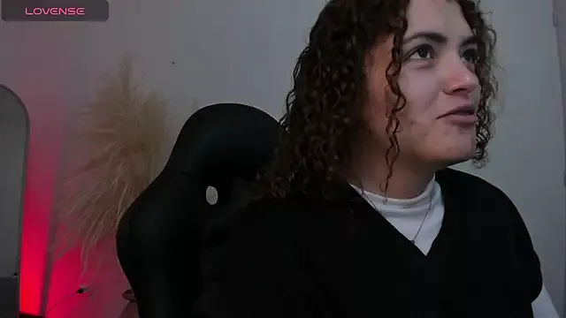 Missbrave1 from StripChat