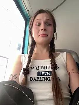 Mmelicious from StripChat