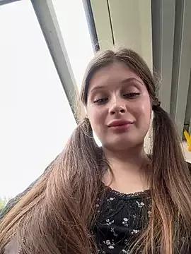 Mmelicious from StripChat