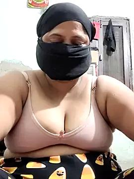 Mmm143 from StripChat