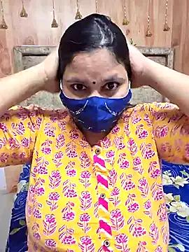 MOM-SUN-COUPLE from StripChat