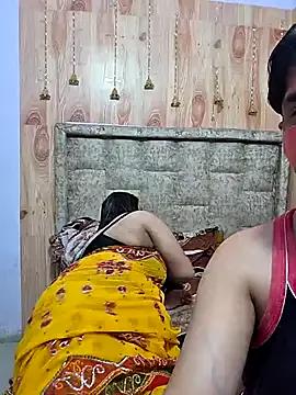 MOM-SUN-COUPLE from StripChat