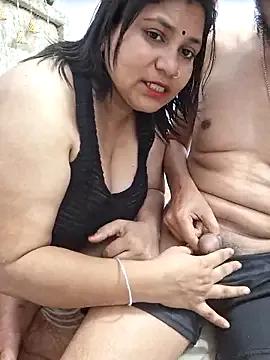 MOM-SUN-COUPLE from StripChat